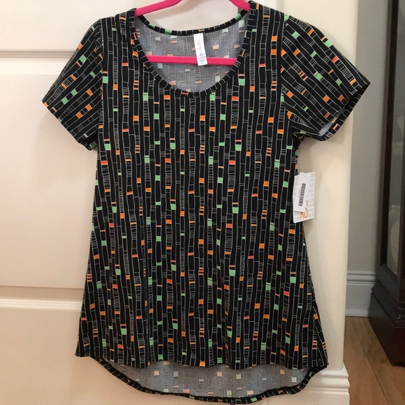 LuLaRoe Tops - NWT Lularoe black classic t-shirt size XS